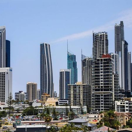 Modern 1 Brm Apartment With Pool Close To Beach Gold Coast Exterior photo