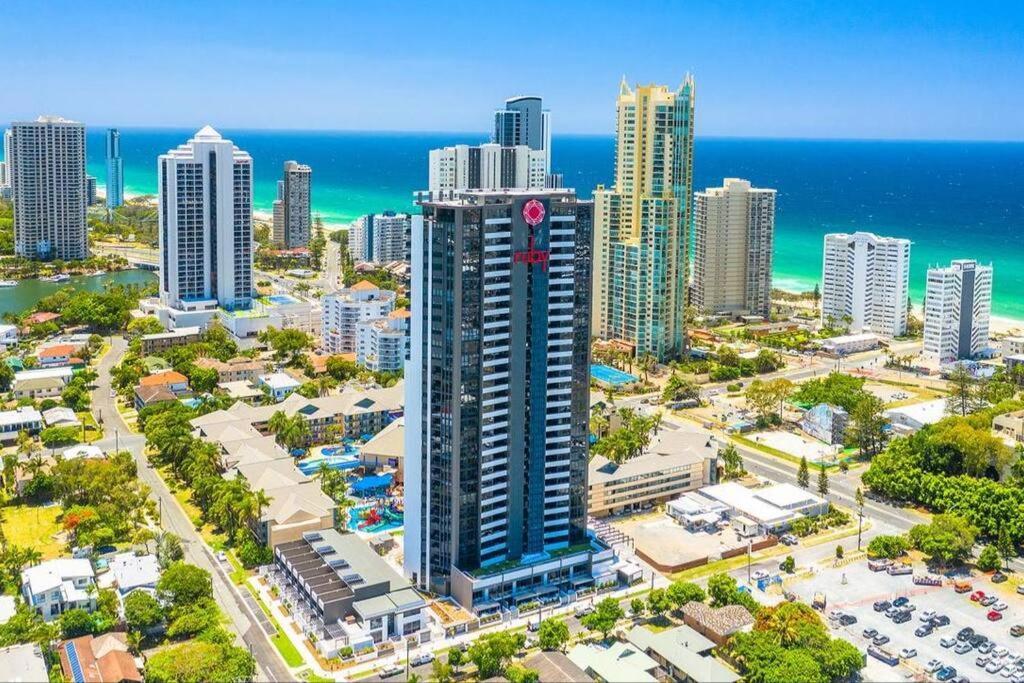 Modern 1 Brm Apartment With Pool Close To Beach Gold Coast Exterior photo