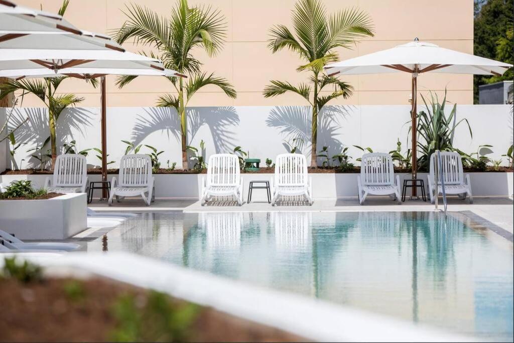 Modern 1 Brm Apartment With Pool Close To Beach Gold Coast Exterior photo