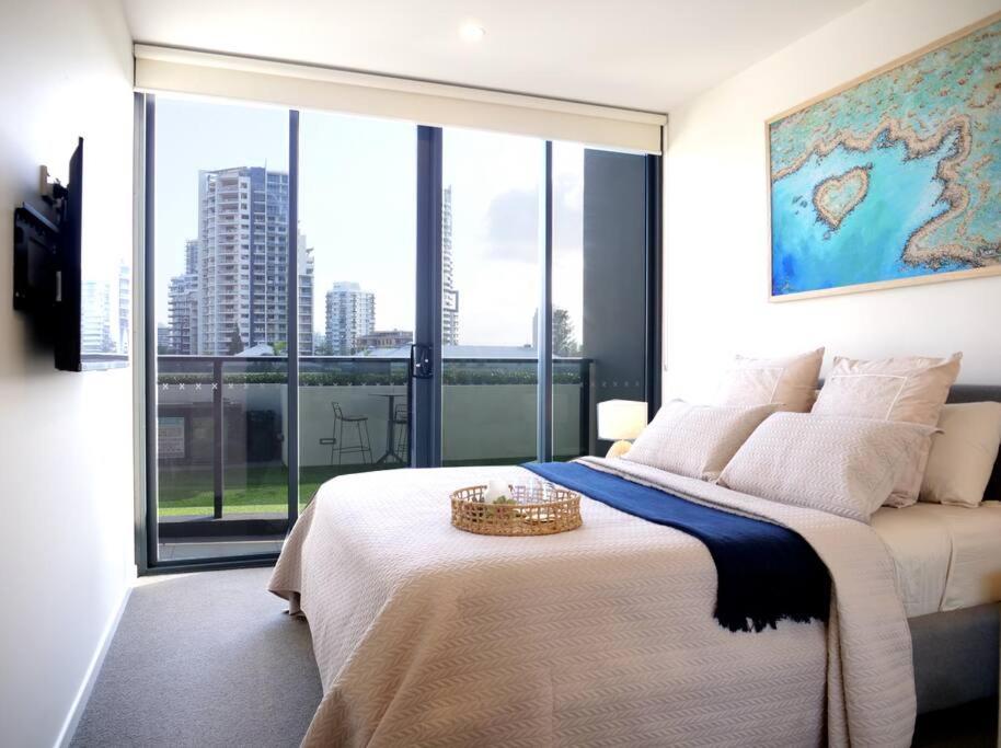 Modern 1 Brm Apartment With Pool Close To Beach Gold Coast Exterior photo